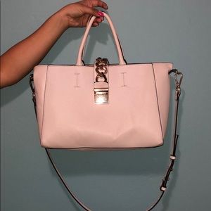 H&M baby pink purse 👛